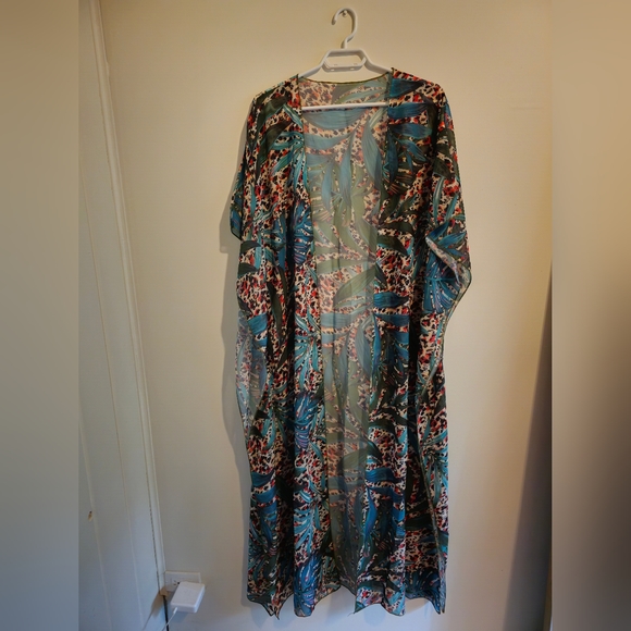 Swim cover-up - Picture 3 of 4